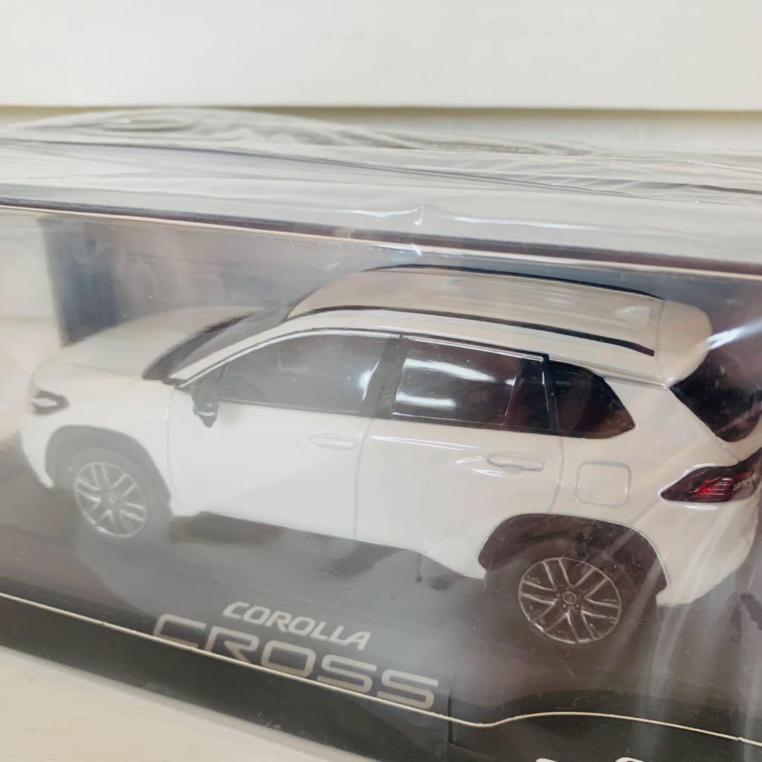 [新品]トヨタ COROLLA CROSS カローラクロス ミニカー 後期型