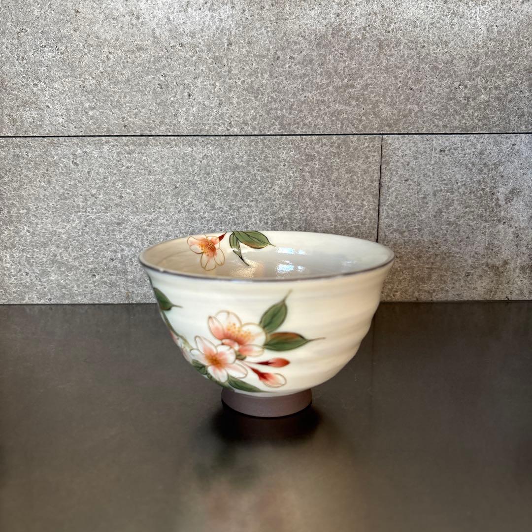 《ほぼ新品》美品【陶葊】京焼　白掛彩草花　色絵付け　陶あん　桜　茶碗