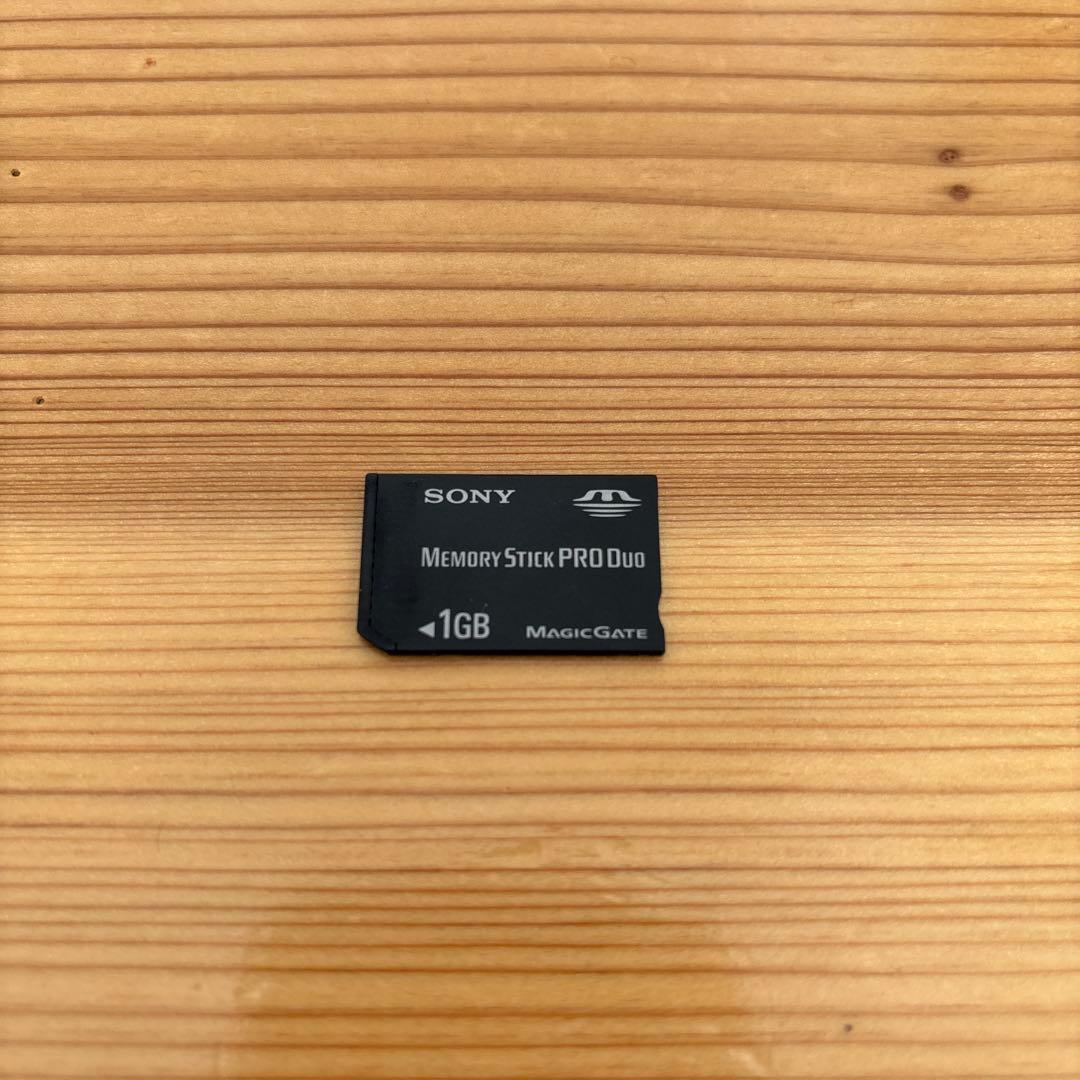 SONY Cyber-shot DSC-T70デジタルカメラ　充電器　ケース付き