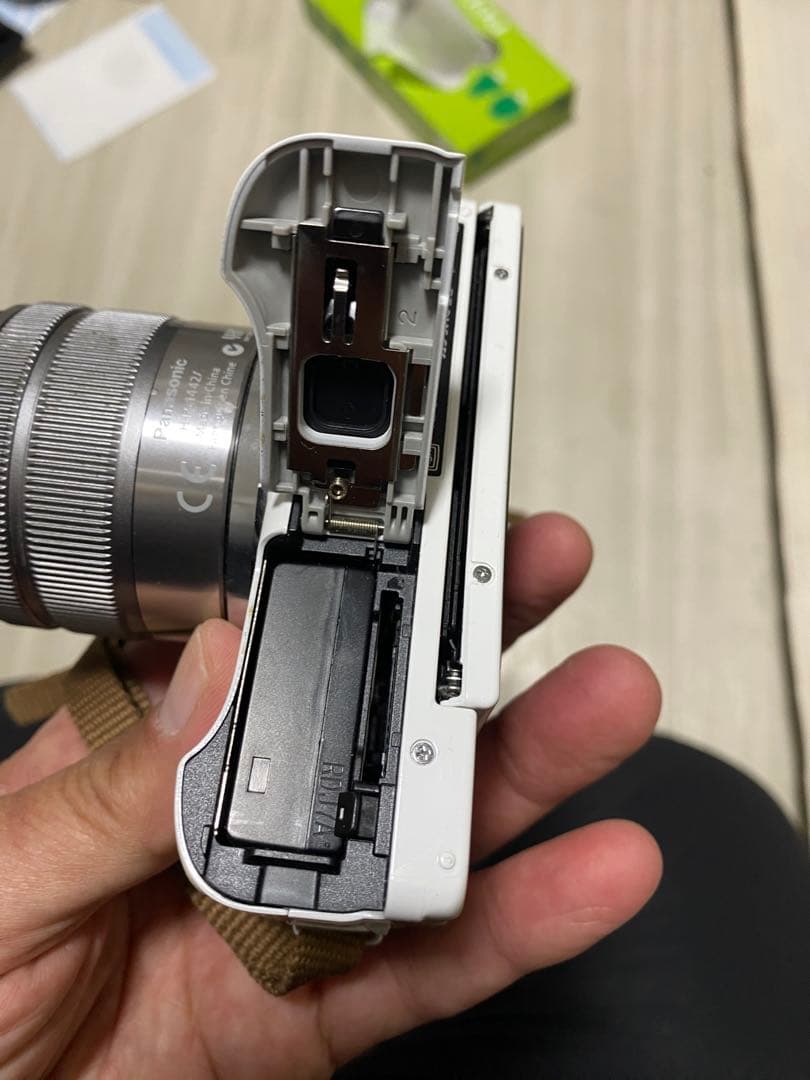 パナソニック　LUMIX GF6 ホワイト ジャンク
