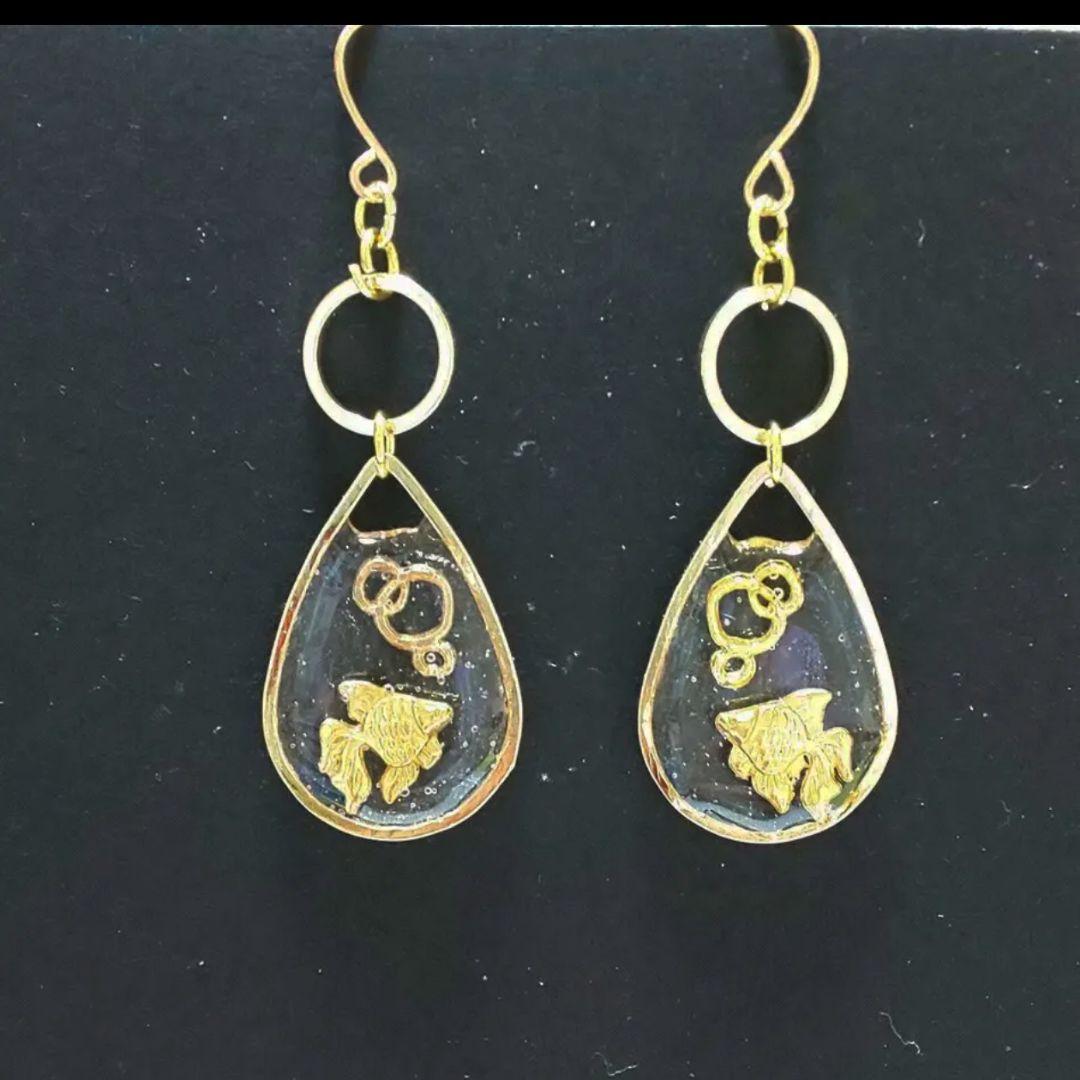 【508】金魚のピアス／イヤリング／メタルパーツ