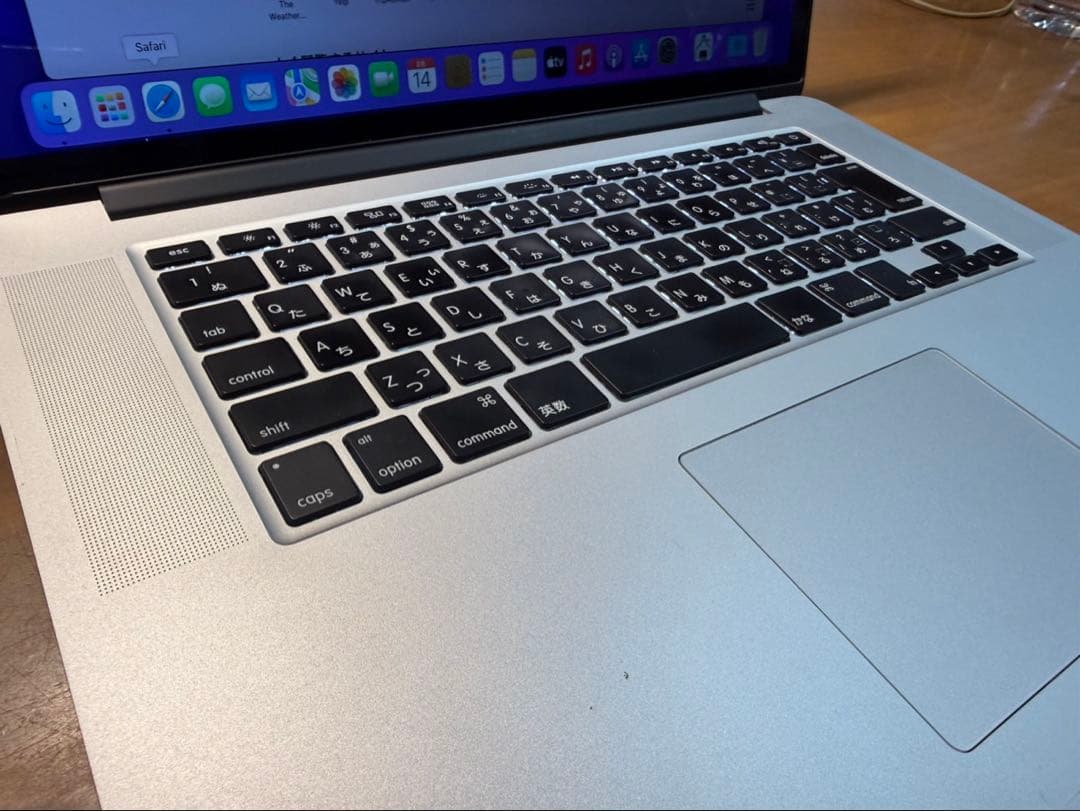 MacBook Pro 15インチ Mid2015 i7 16GB 256GB
