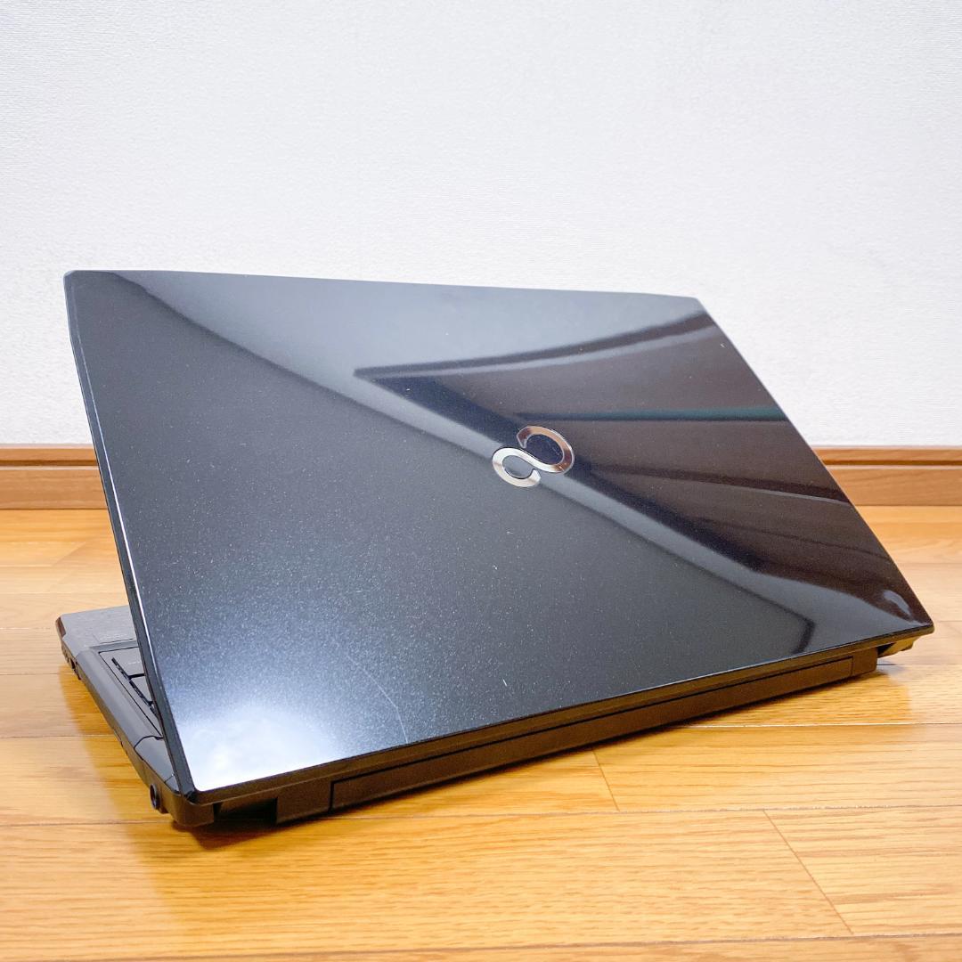 オフィス2021✨届いてすぐ使える富士通ノートパソコン 快適SSD Win11