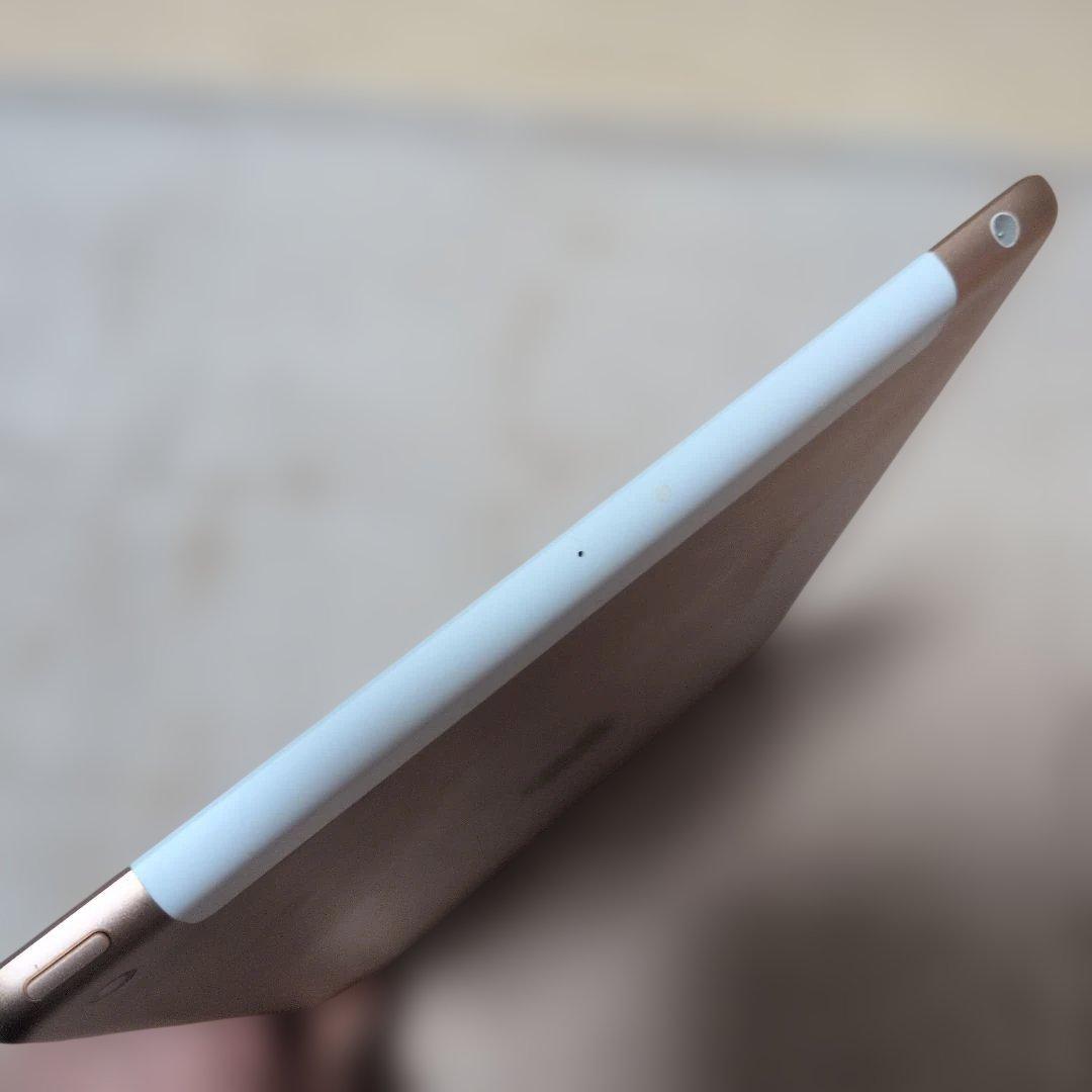 iPad 第7世代 10.2インチ 32GB Wi-Fi+Cellularモデル