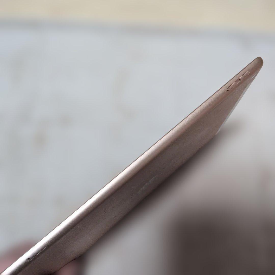 iPad 第7世代 10.2インチ 32GB Wi-Fi+Cellularモデル