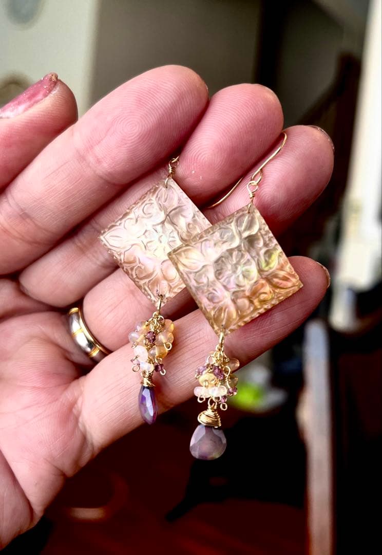 SALE14kgfブラウンシェル✖️水晶タブレットピアス