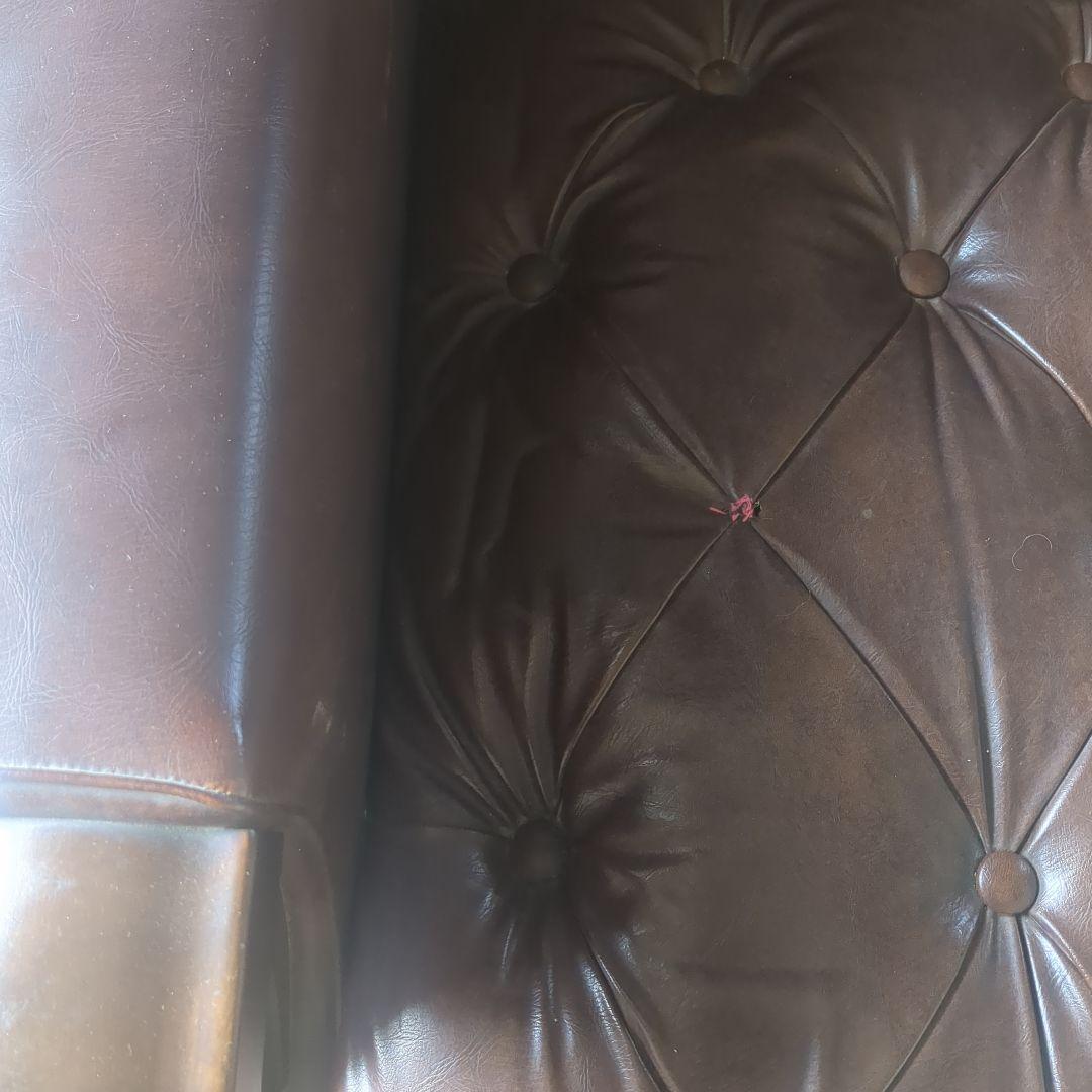 合皮三人掛けソファ