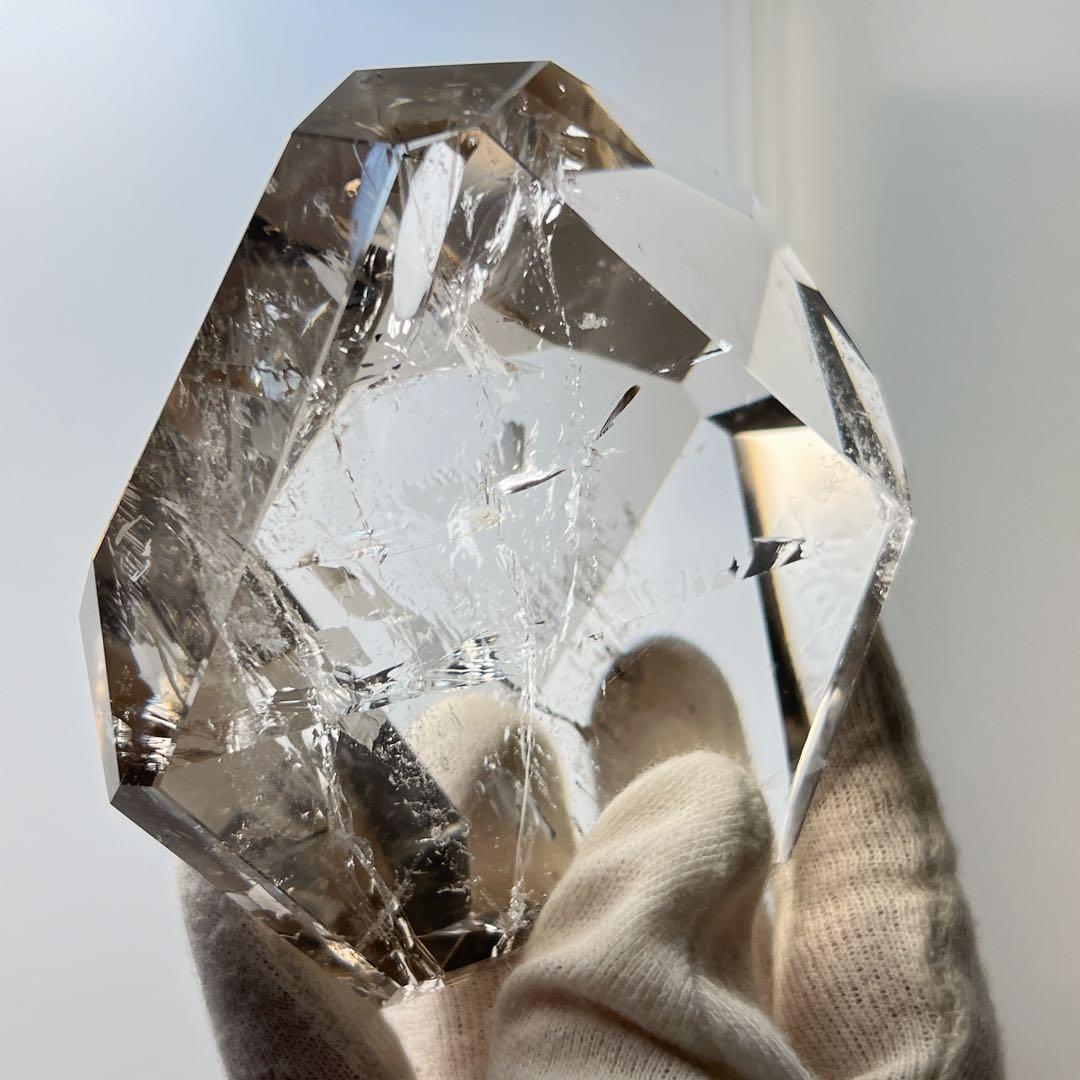 天然石 ライトスモーキーレムリアンクォーツ 台座付き