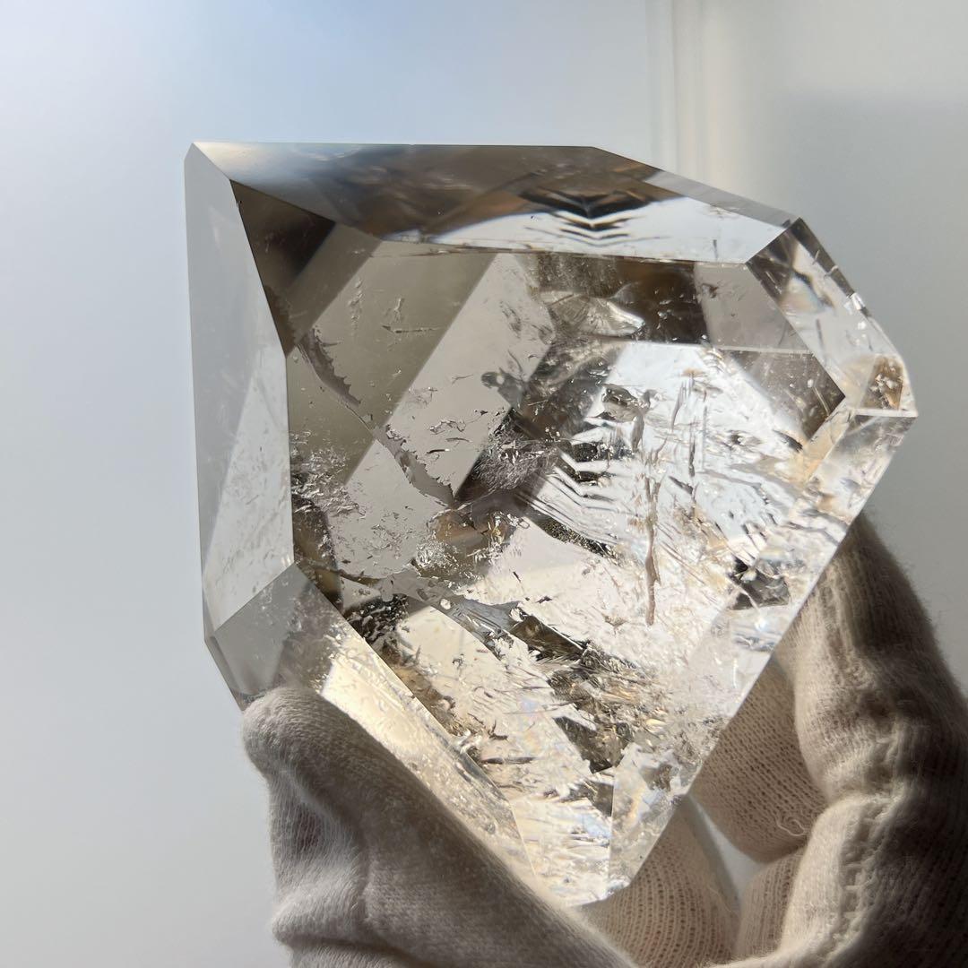 天然石 ライトスモーキーレムリアンクォーツ 台座付き