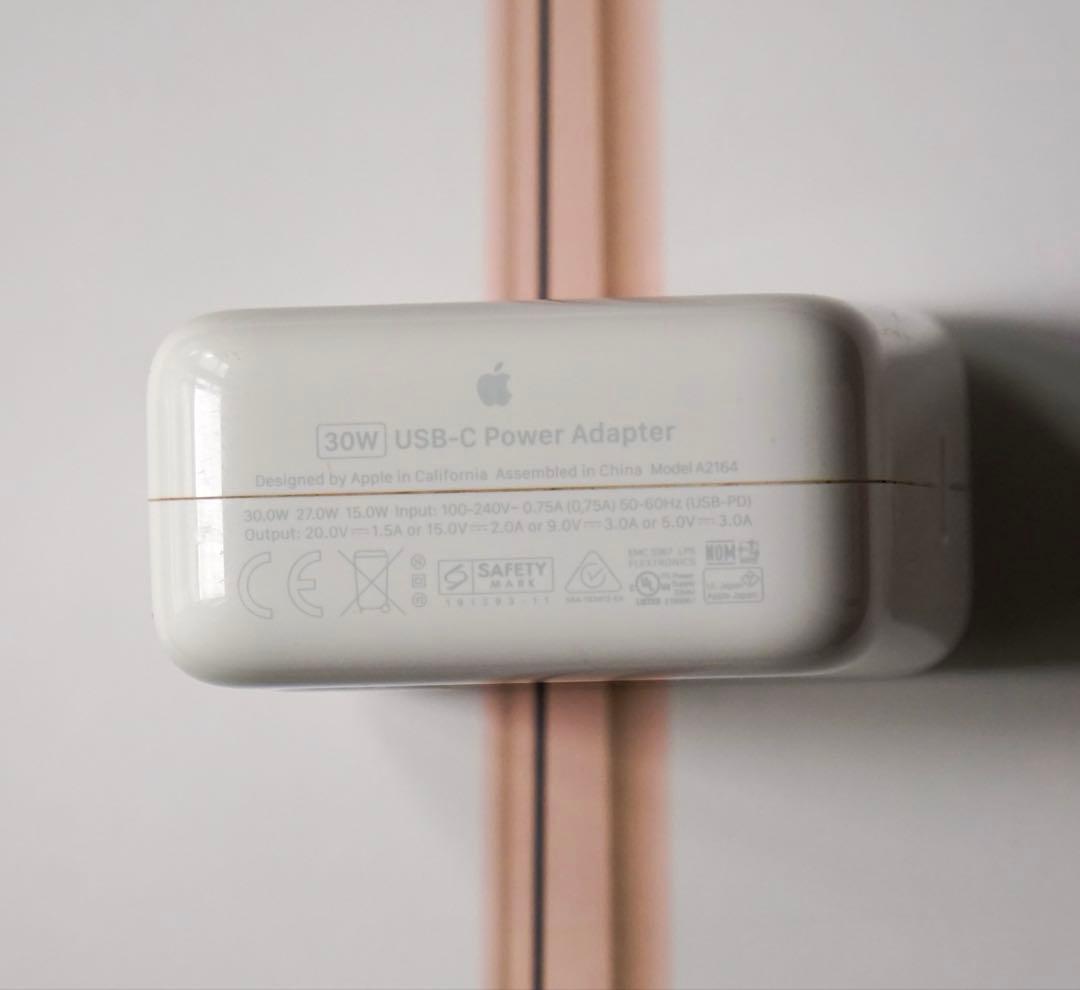 MacBook本体 Macbook Air 13in Apple M1 Chip