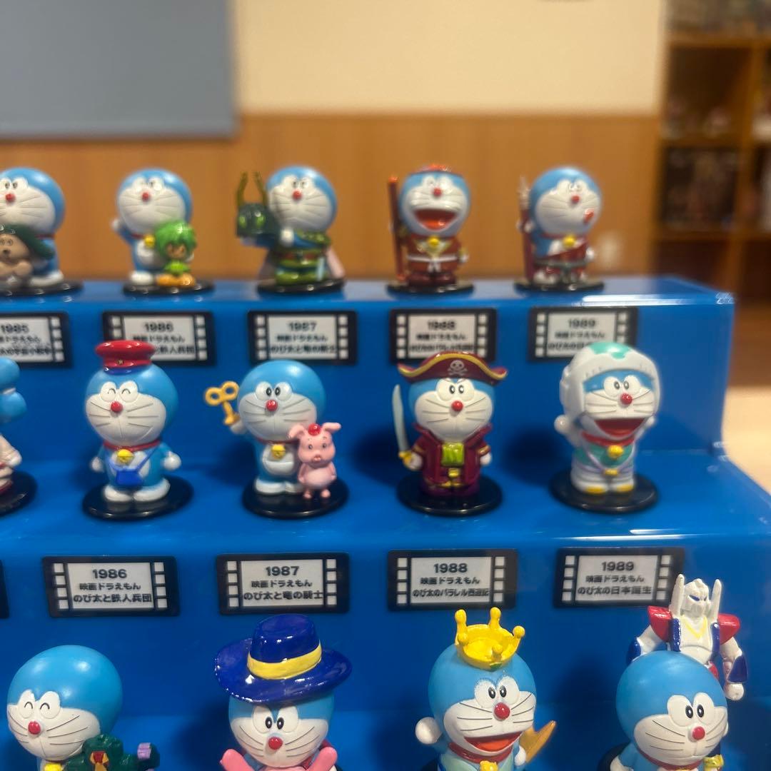 ドラえもんフィギュアコレクション 全32体エラー商品