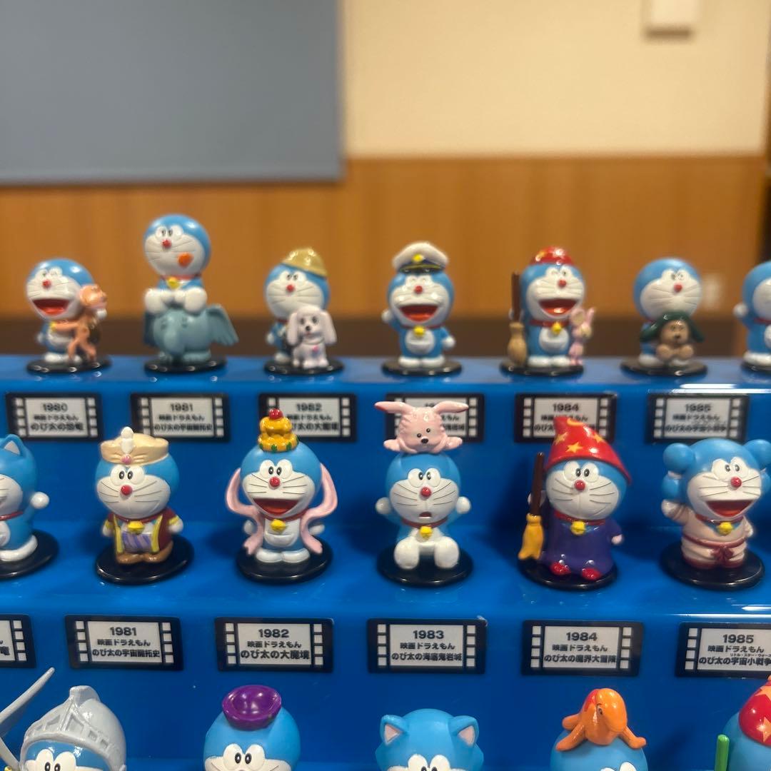 ドラえもんフィギュアコレクション 全32体エラー商品