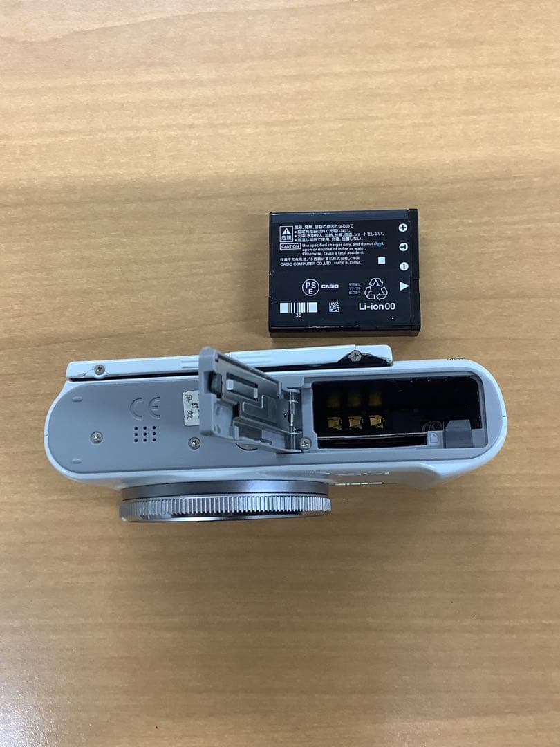 【ジャンク品】カシオ EXILIM EX-ZR1000 コンデジ デジカメ