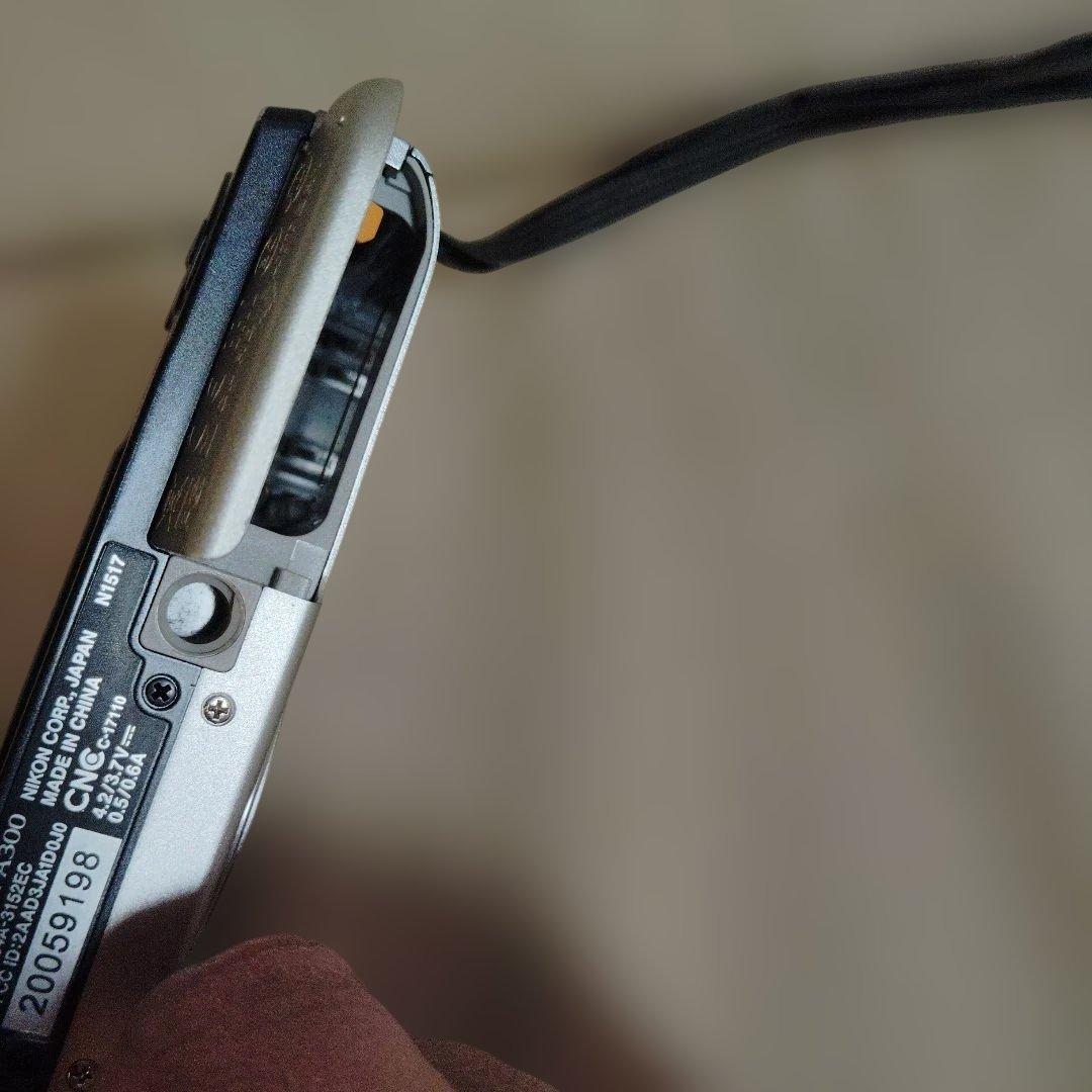 Nikon COOLPIX A300　ジャンク品