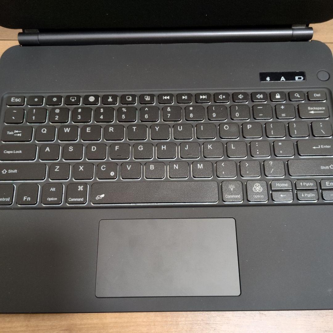 【即日発送】iPad Pro 13インチマジックキーボード　バックライト