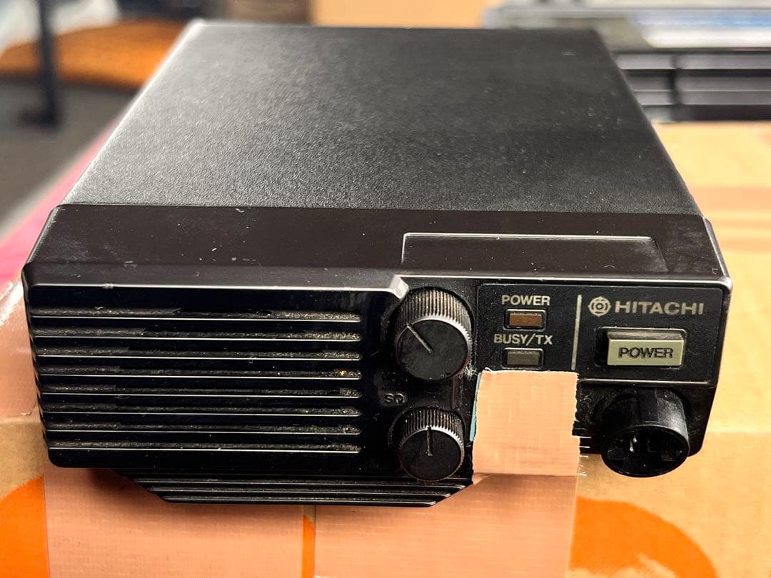 日立電子EUM-05SY/AHT形400MHz/FM無線電話装置