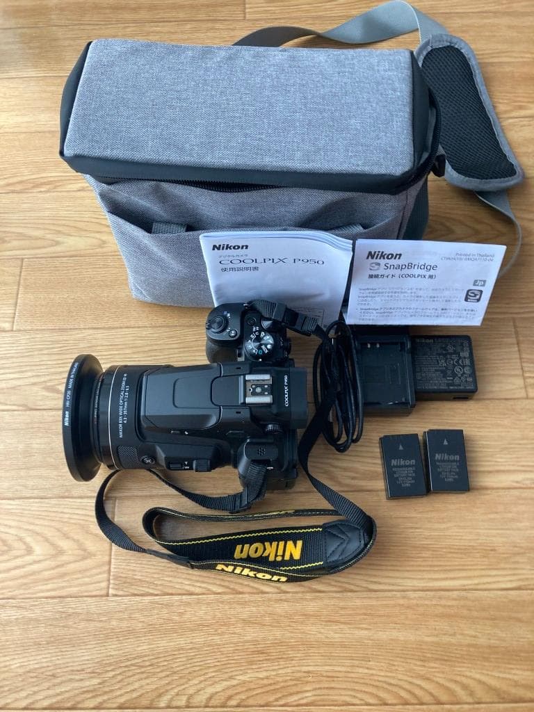 Nikon COOLPIX P950 本体と付属品&延長保証