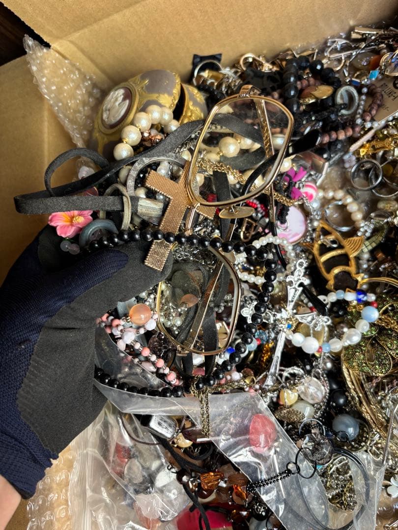 アクセサリーまとめ売り5キロ以上