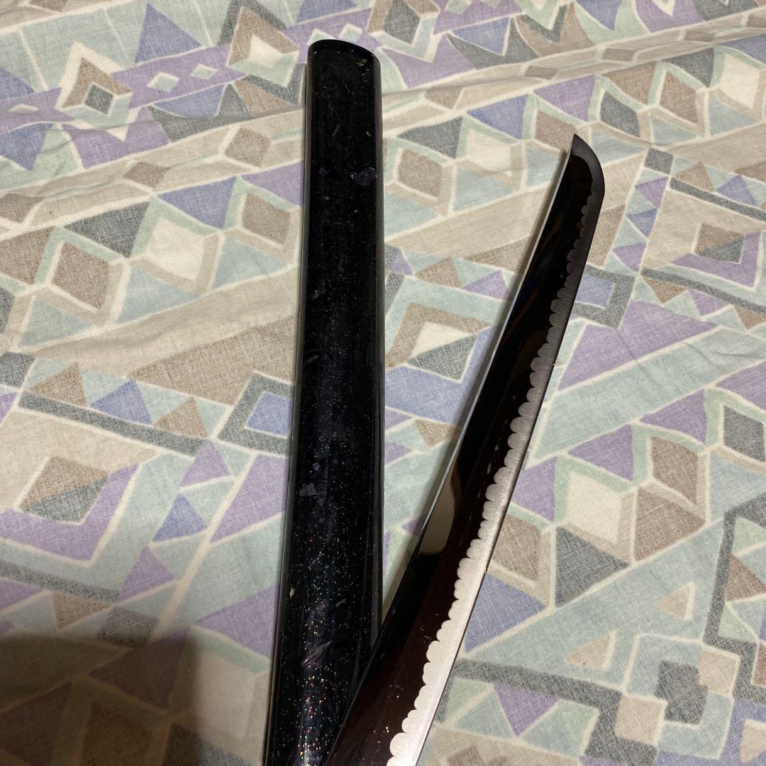 格安模造刀 黒柄 十字透し丸鍔 ラメ入黒呂鞘