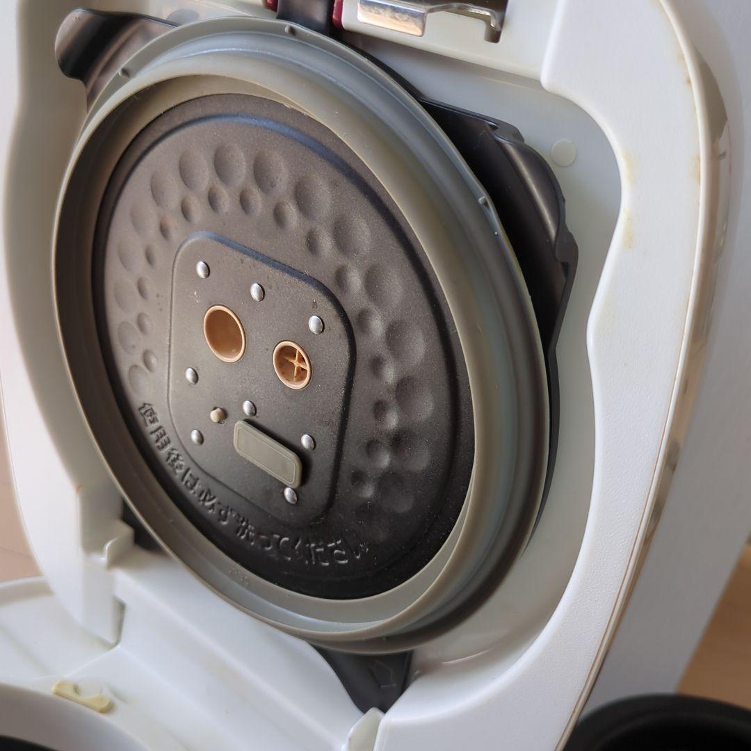 TIGER 圧力IH炊飯ジャー 炊きたて 5.5合炊き JPB-G102