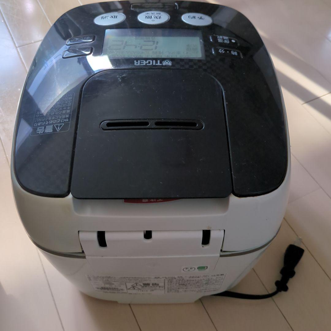 TIGER 圧力IH炊飯ジャー 炊きたて 5.5合炊き JPB-G102