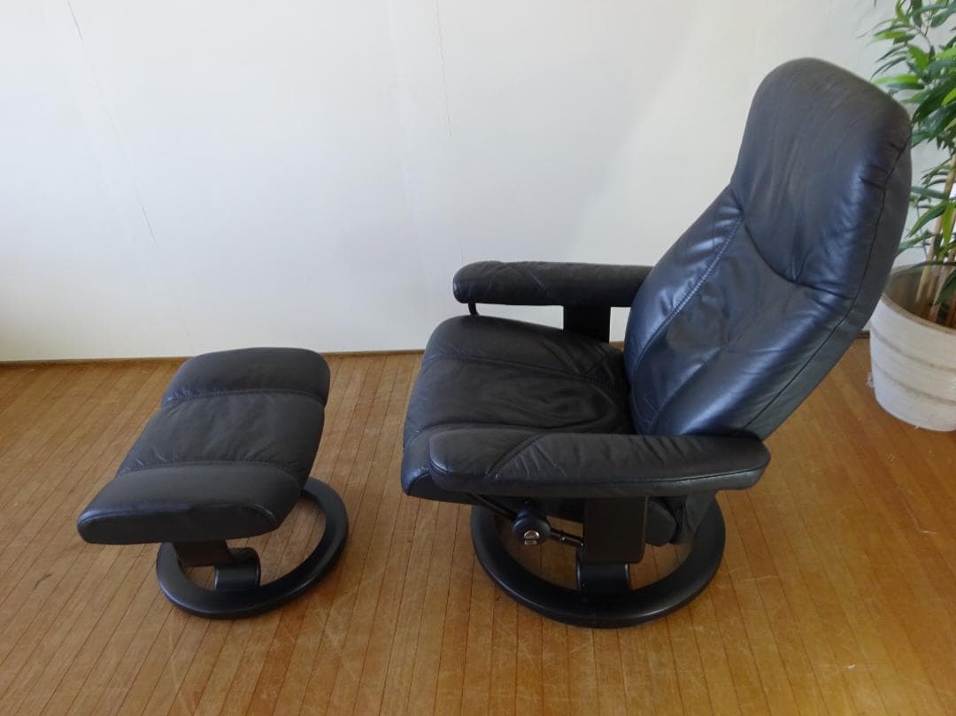 エコーネス　ストレスレスチェア　コンサル　クラシック　M　オットマン付　美品
