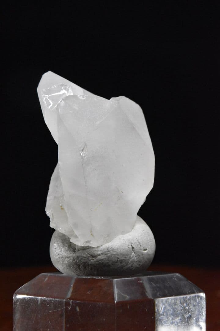 マダガスカル産 ダブル日本式双晶