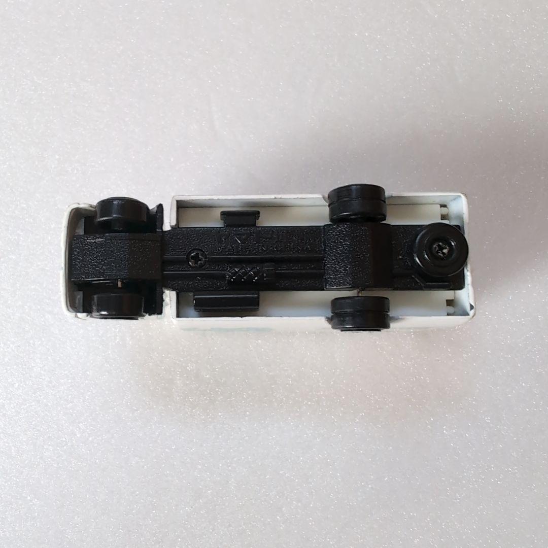 ヤマト運輸　ミニカ―セット　ブリキの缶ケース