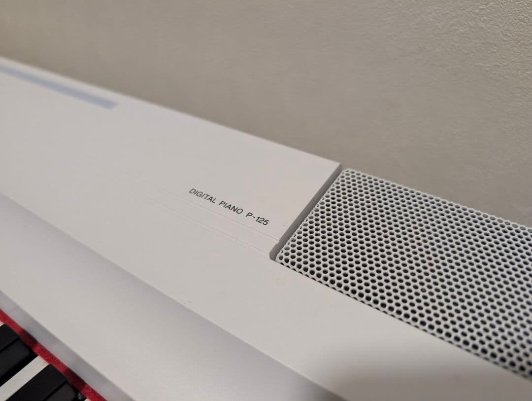【美品】YAMAHA P-125H ホワイト 88鍵 電子ピアノ