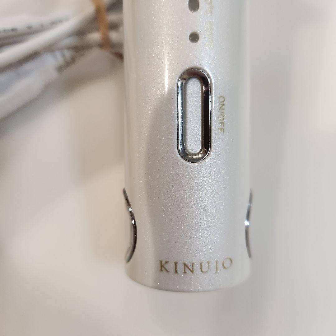 KINUJO コードレスヘアアイロン DS058