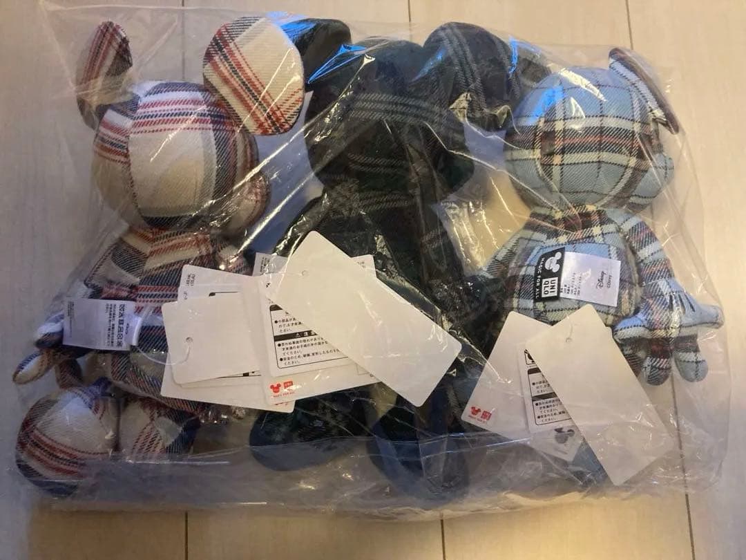 UNIQLO×Disney ミッキーマウスぬいぐるみ 3種セット