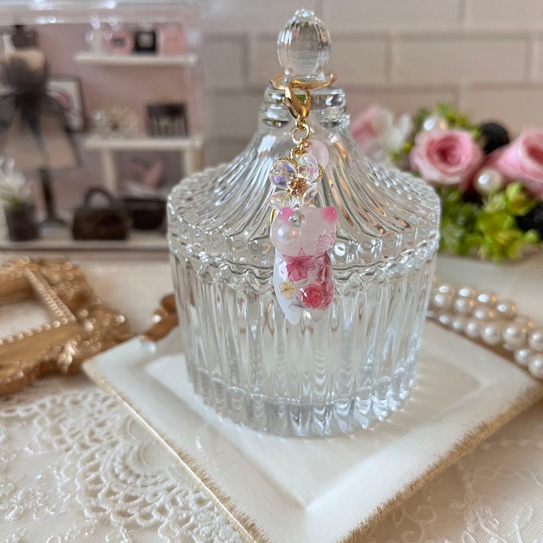 ฅ❤️ レジン　ねこ　ローズクォーツ　花　チャーム　ヘアゴム　キーホルダー