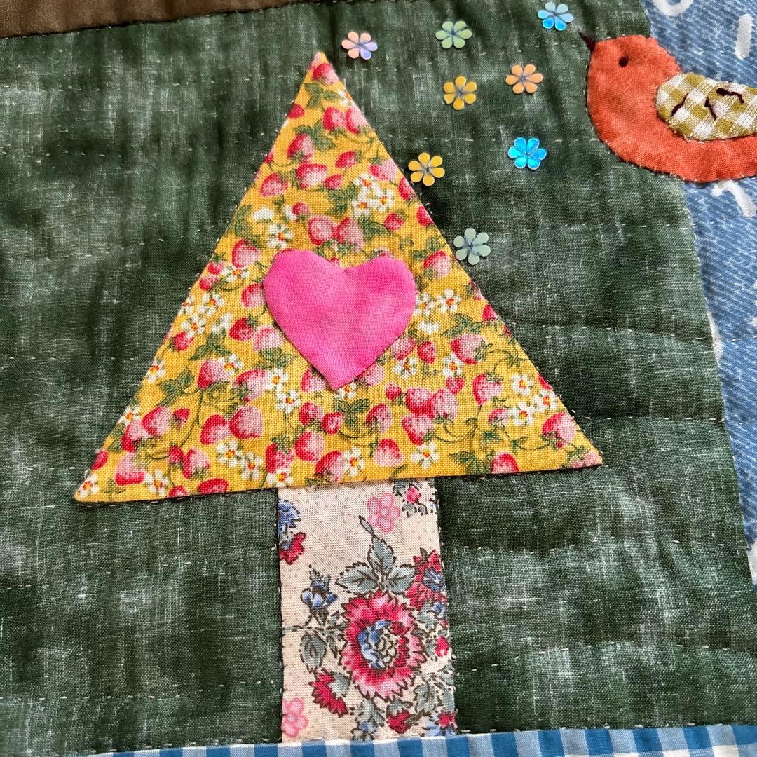 パッチワーク　キルト　タペストリー　刺繍　アップリケ　BIGサイズ