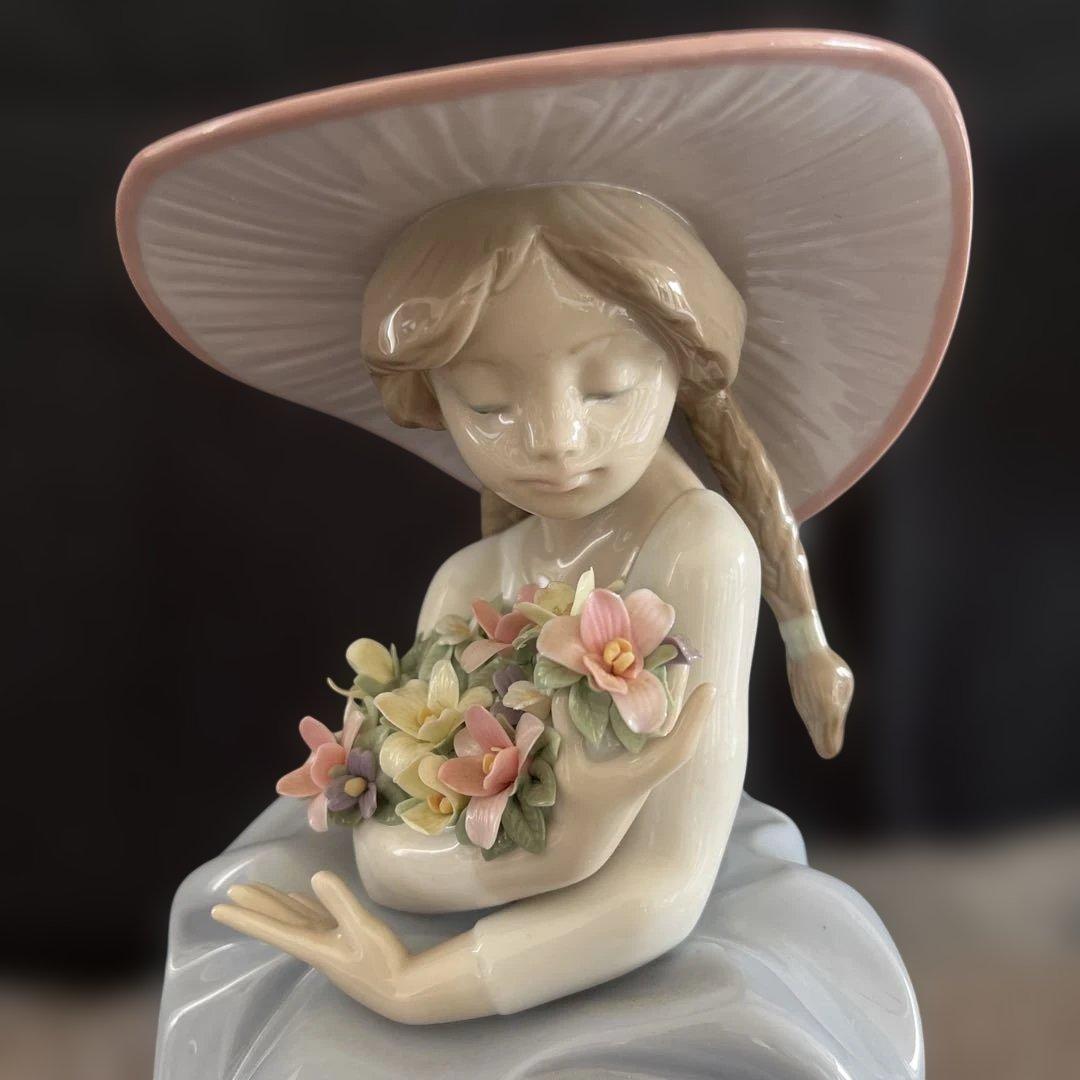 LIADRO リヤドロ　花の香りにつつまれて