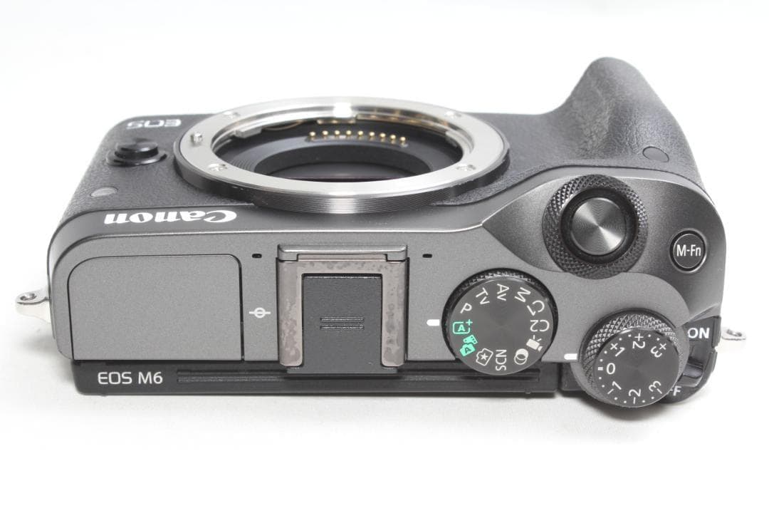 ❤️Wi-Fi＆Bluetooth搭載❤️Canon EOS M6 ブラック