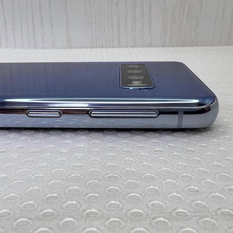 Galaxy S10◆ 8GB/128GB / SCV41プリズムブルー※訳アリ