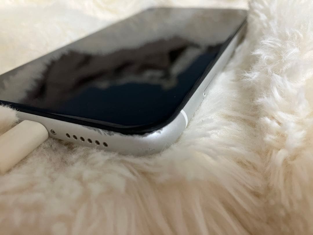 背面割れApple iPhone 10R 本体 64GB