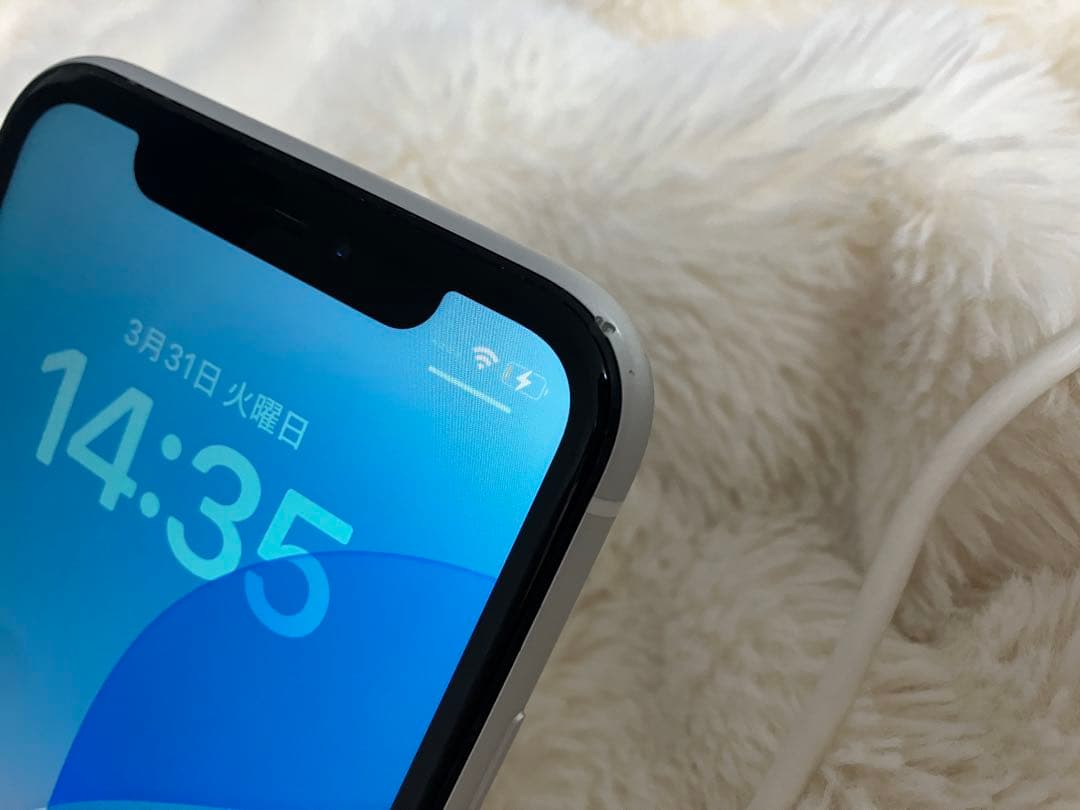 背面割れApple iPhone 10R 本体 64GB