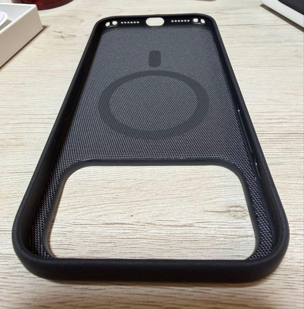 iPhone 17 Pro Max テックウーブンケース ブラック