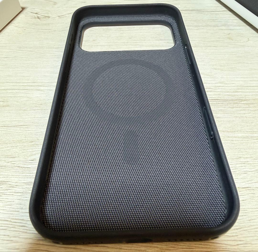 iPhone 17 Pro Max テックウーブンケース ブラック