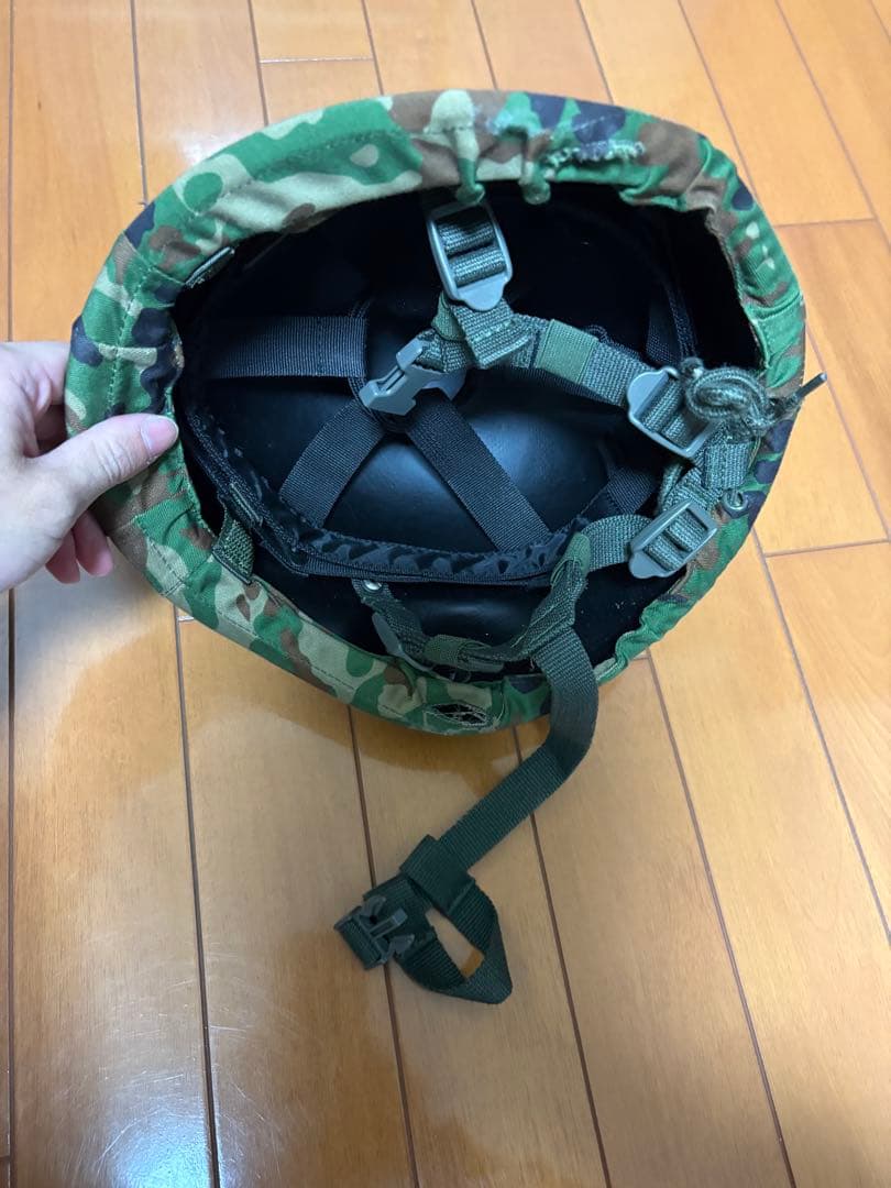 陸上自衛隊　88式鉄帽（レプリカ）ヘルメット