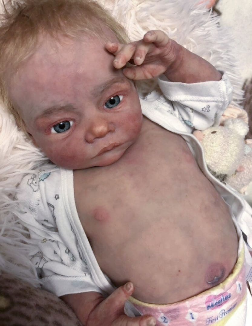 シリコン　リボーンドール　リアル赤ちゃん