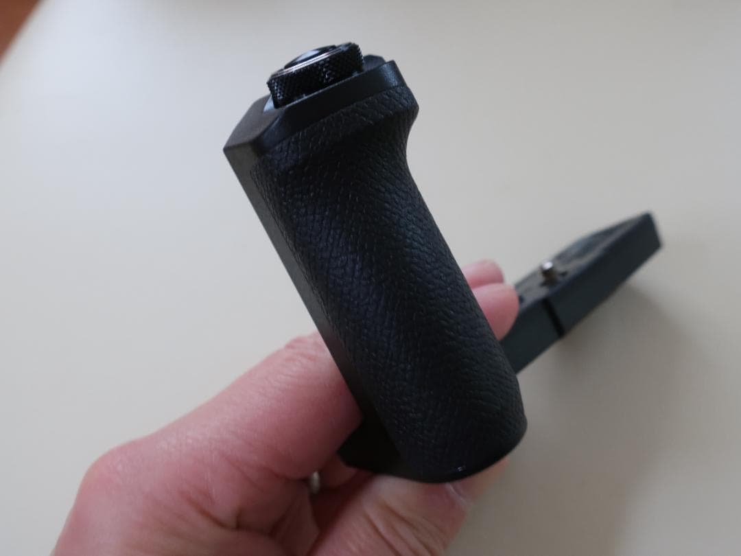 【美品】OLYMPUS　純正グリップ ECG-5　OM-5/E-M5mark5用