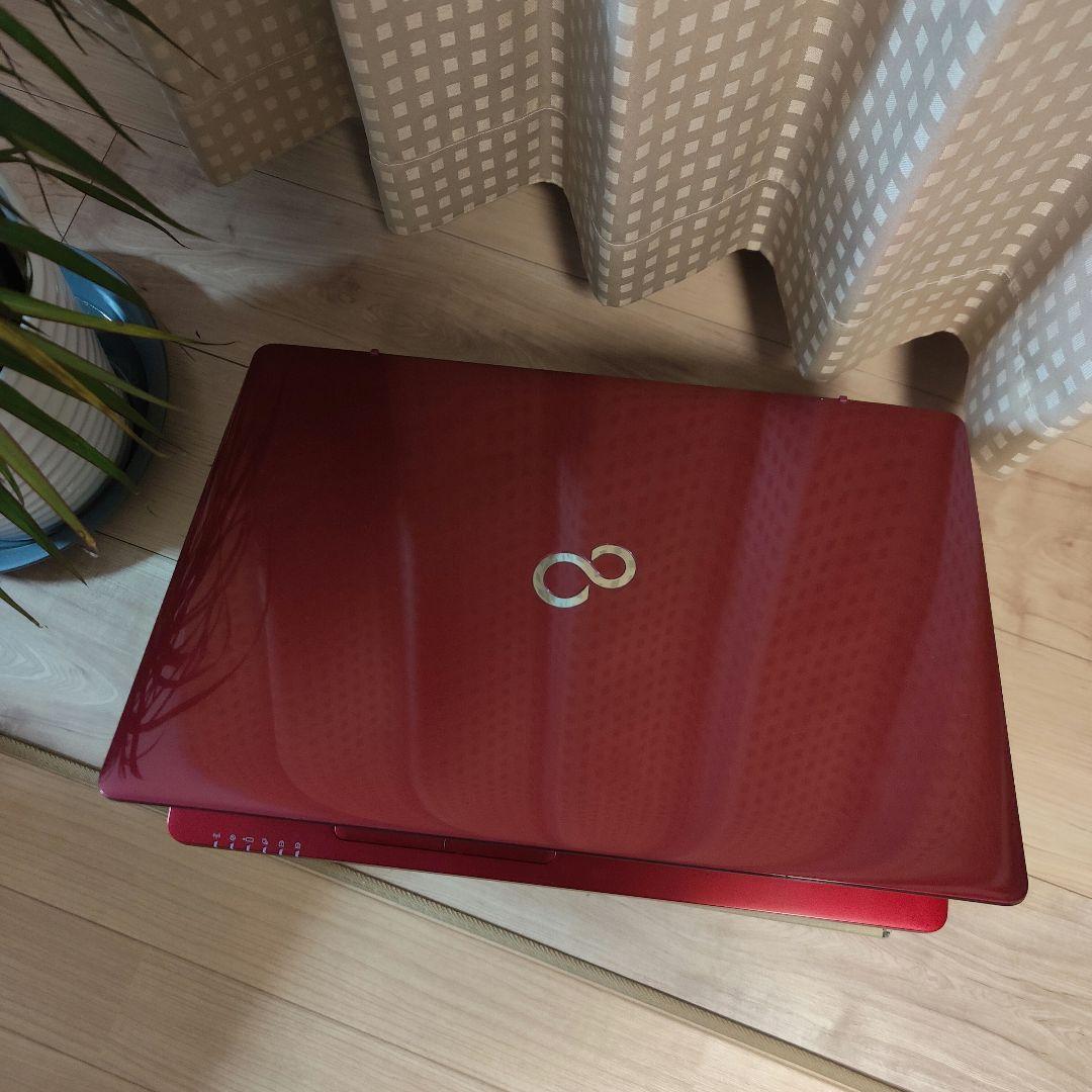 ケ*イ様 Fujitsu✨️ノートPC✨️15.6インチLIFEBOOK✨️AH