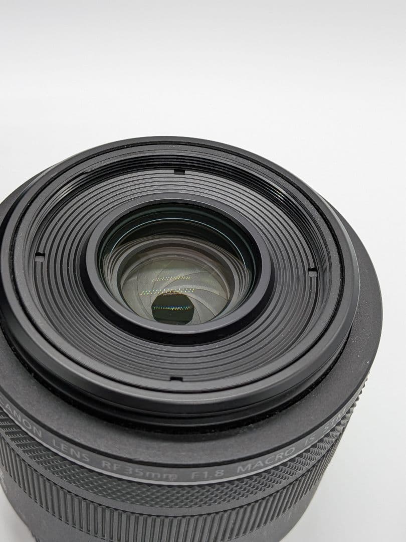 キヤノン RF35mm F1.8 MACRO IS STM