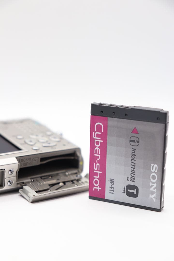 ✨動作確認済み！✨SONY Cyber Shot DSC-T1 充電器付き！