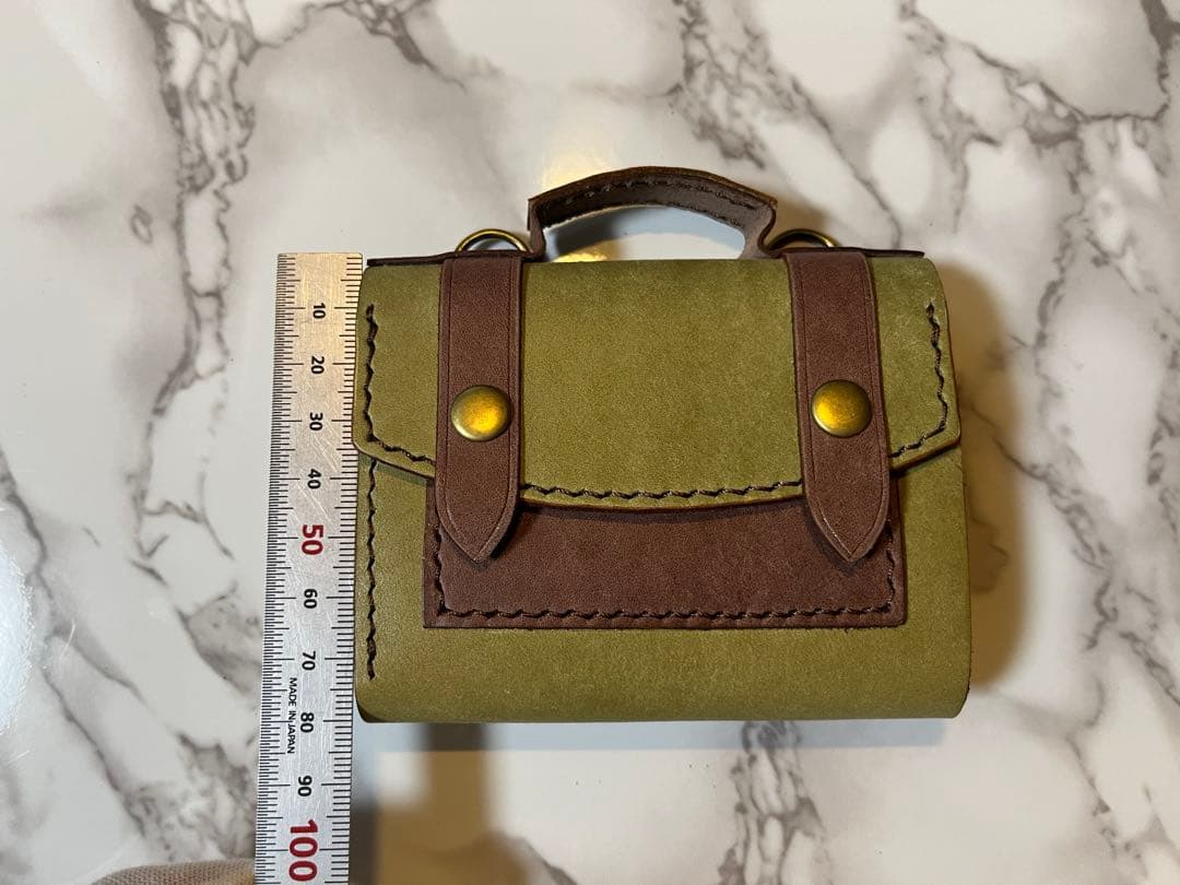 本革　三つ折り財布　マヤ、プエブロ　オリーブ