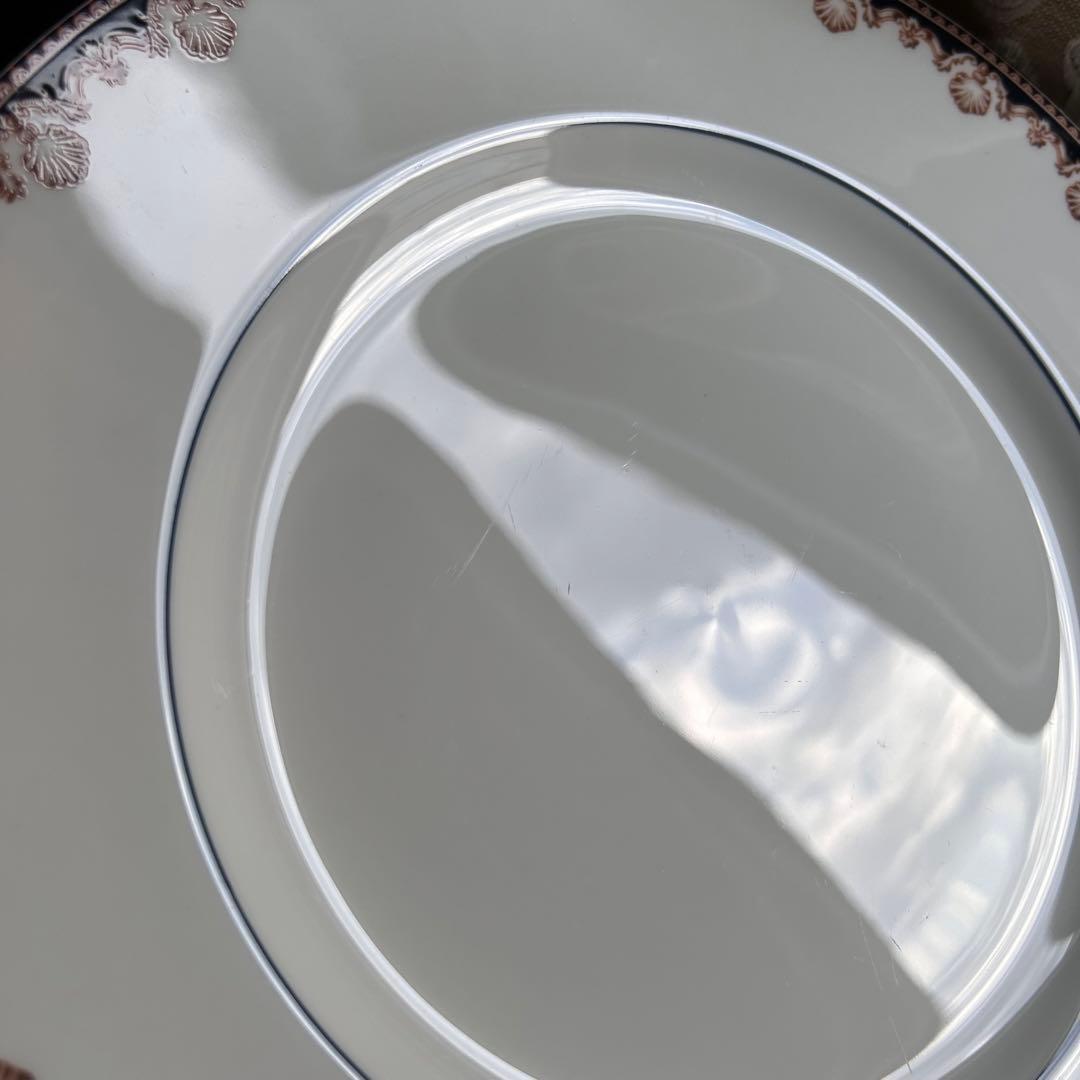 英国製  Medici 英国の気品溢れる 貝殻ディナー皿