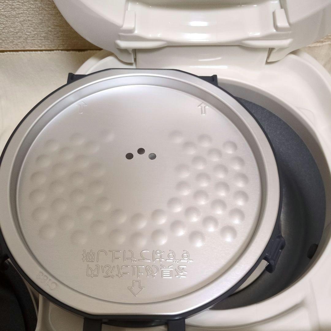 象印マイコン炊飯ジャー2025年製　3合炊き