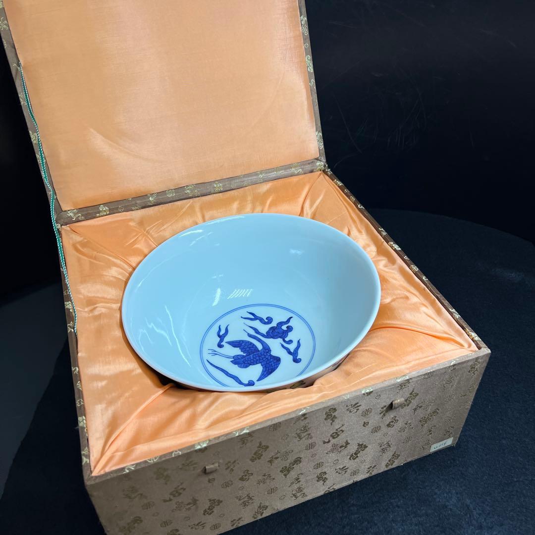 中国美術　景徳鎮　粉彩大鉢　共箱　口径約24㎝　東Y8-0310①